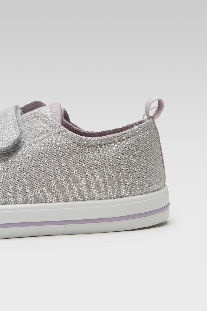 
                Кецове Nelli Blu СРЕБРИСТ - 5904862763774