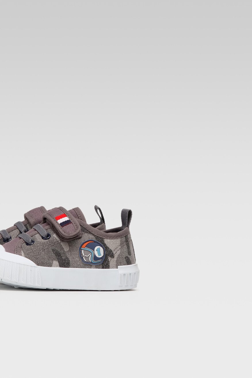 
                Papuče Action Boy SIVA - 5904248826994