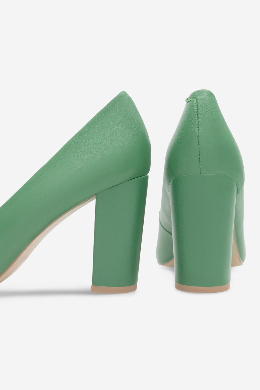 
                Lasocki - Skórzane czółenka - 5905588087335