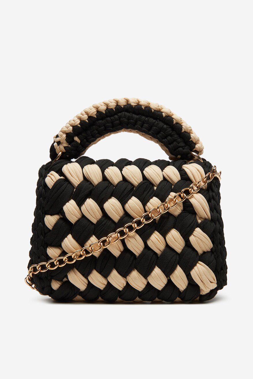 
                Дамска чанта DeeZee ЧЕРЕН - 5906751129074