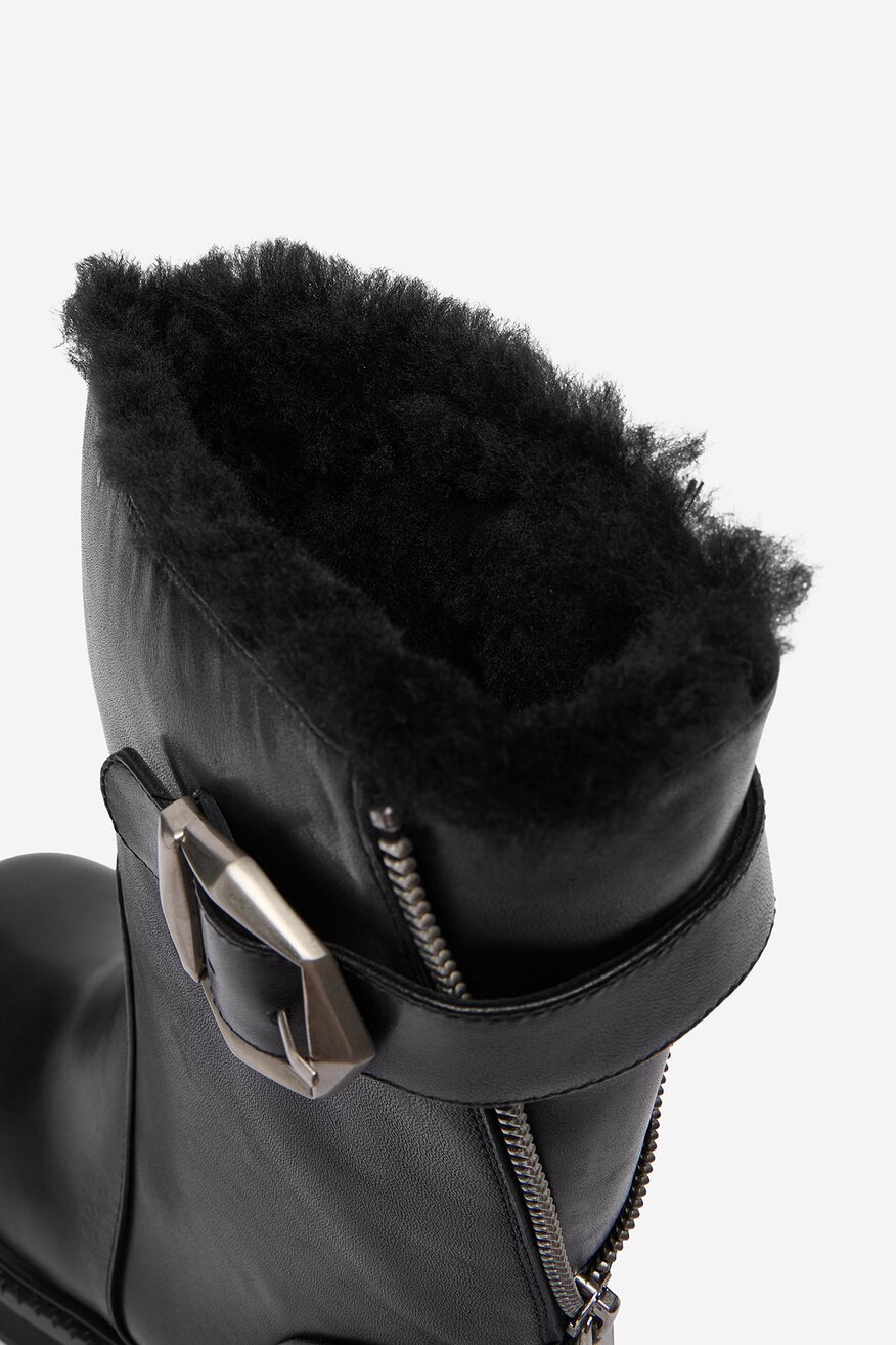 
                Bokacsizma Badura FEKETE - 5906751282601