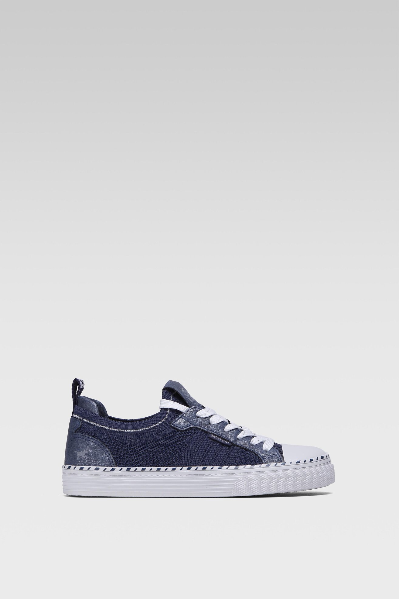 Trampki Mustang 1376-302 Granatowy