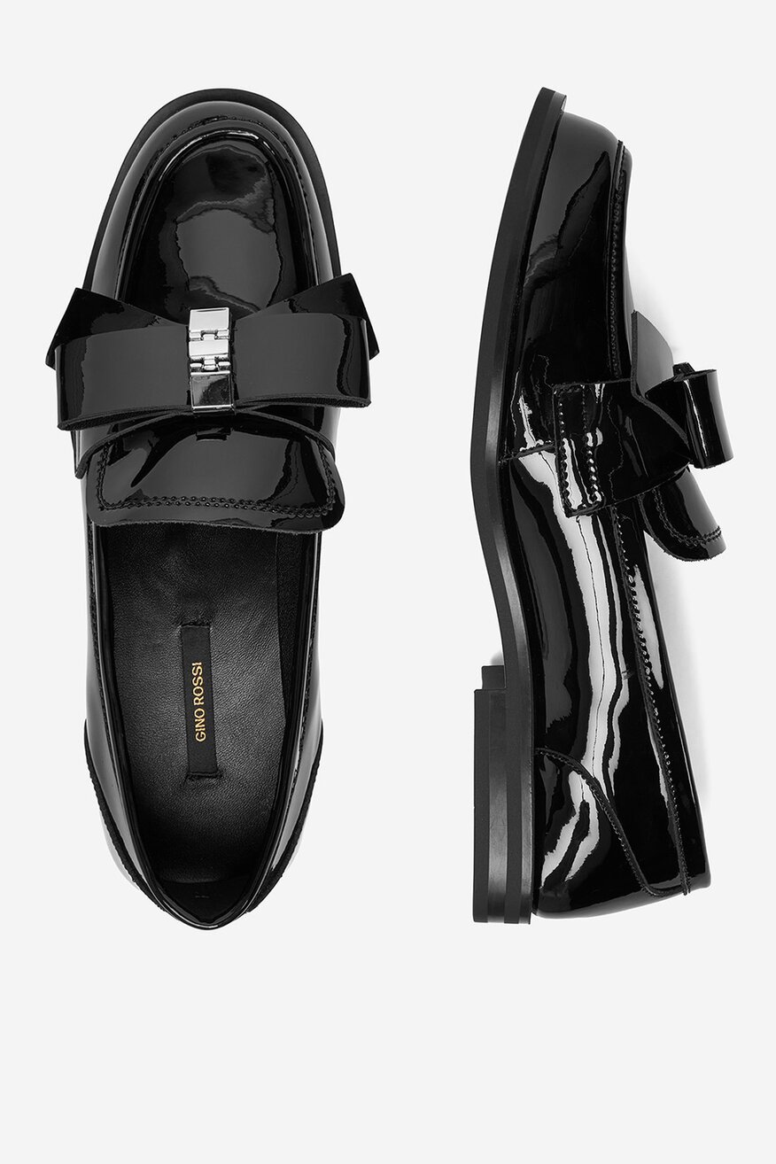 
                Félcipő Gino Rossi FEKETE - 5906751462034