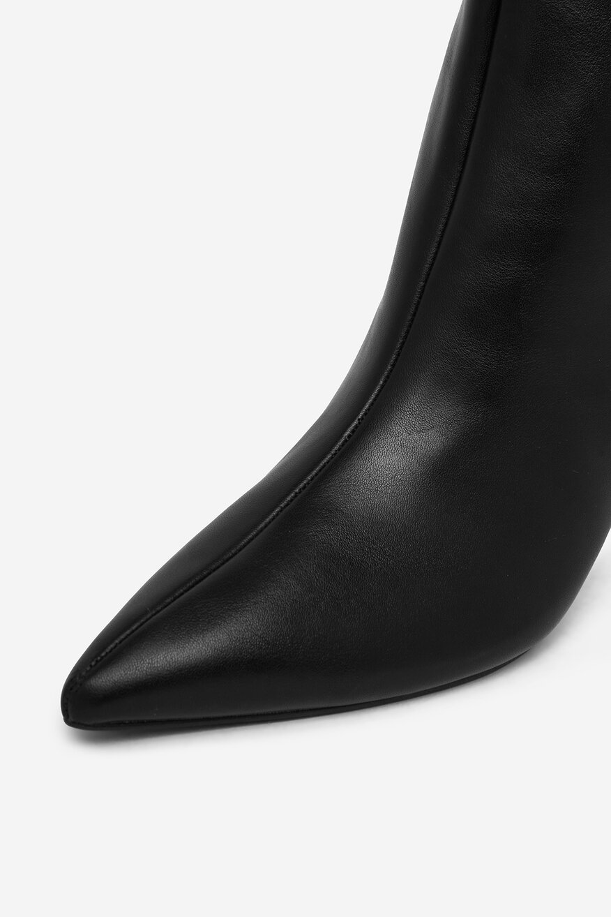 
                Боти Juicy Couture ЧЕРЕН - 5906751455739