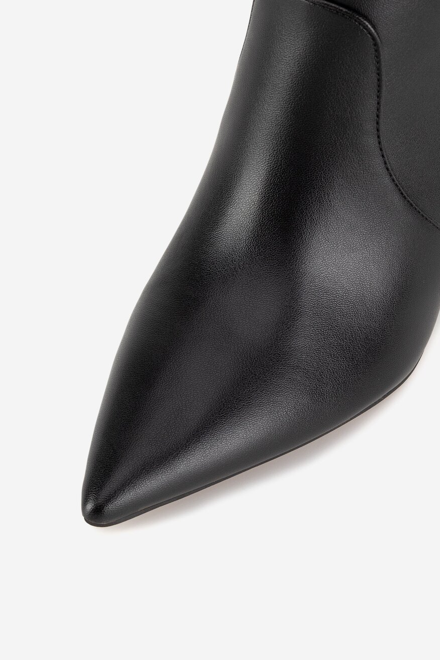 
                Ботильйони NINE WEST ЧОРНИЙ - 5903419339684