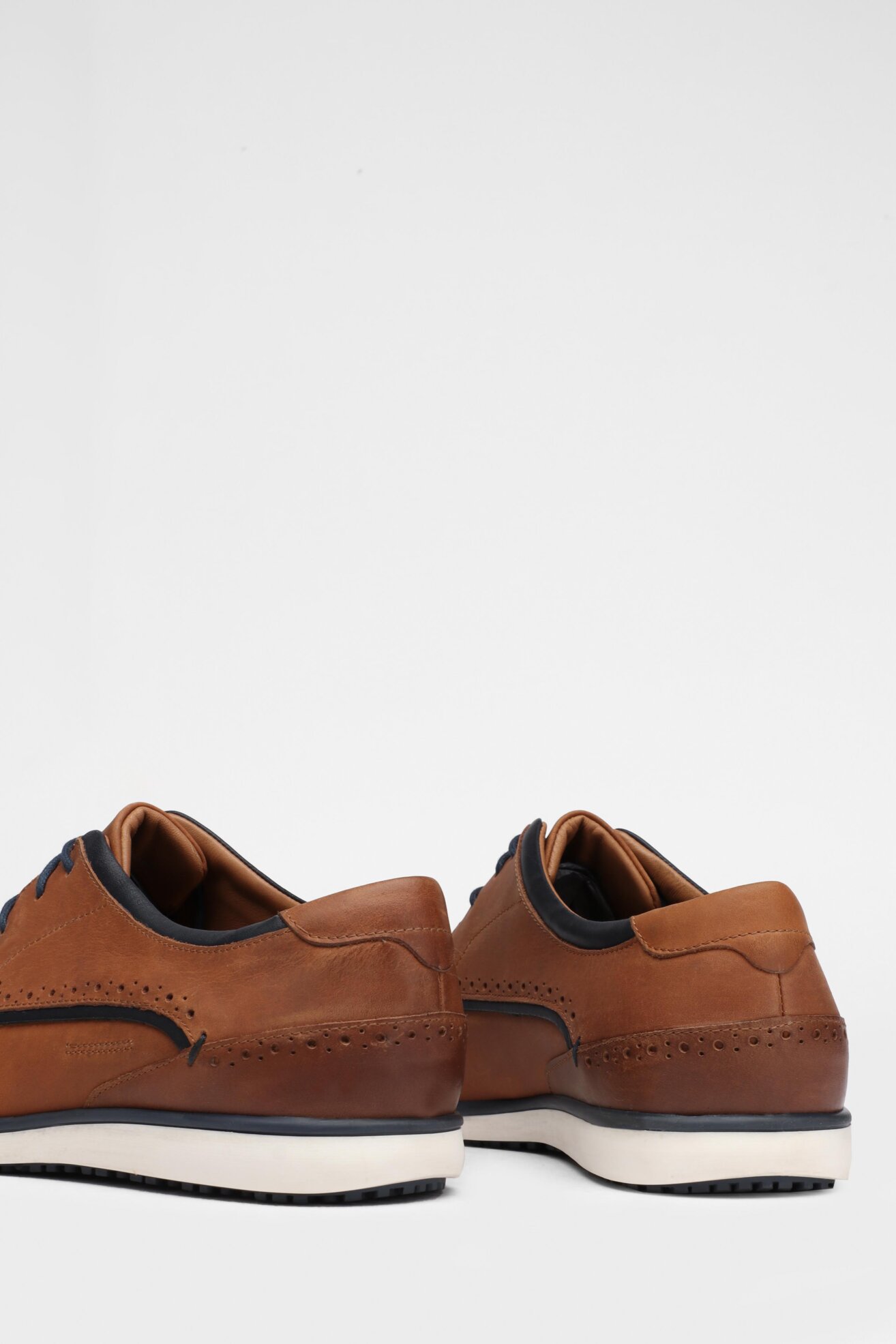 Półbuty Lasocki for men MI07-B67-A897-01 Camel