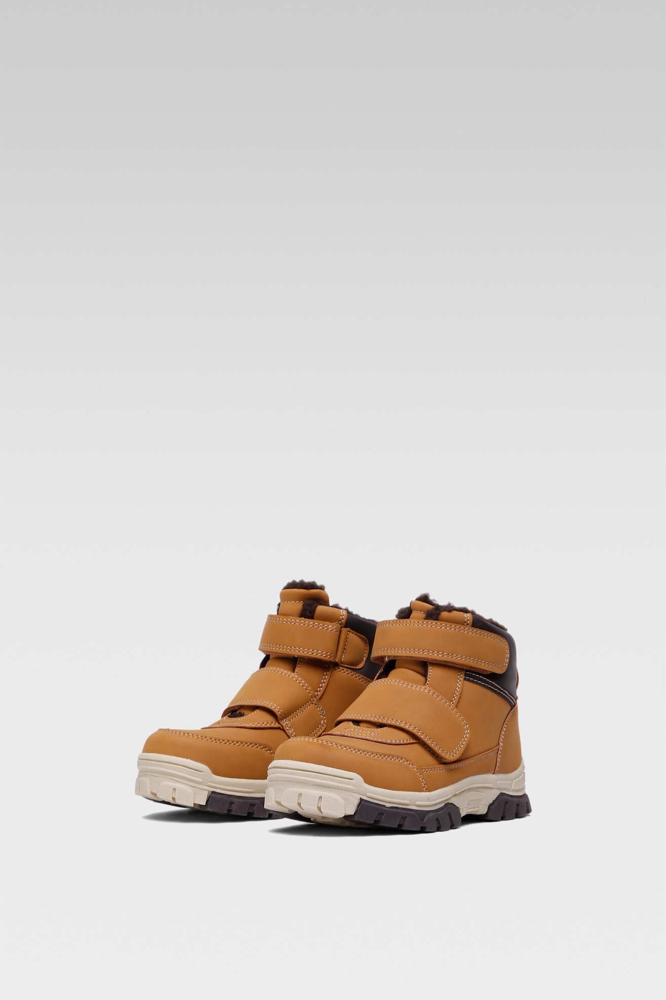 Trzewiki Action Boy CP07-2772-01(IV)CH Camel