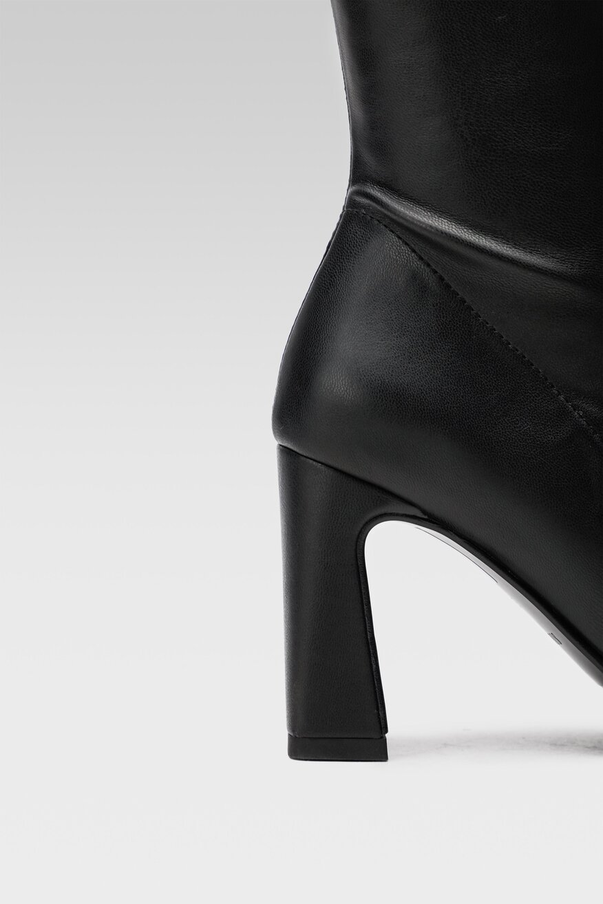 
                SIMPLE - Kozaki czarne - 2230029797867