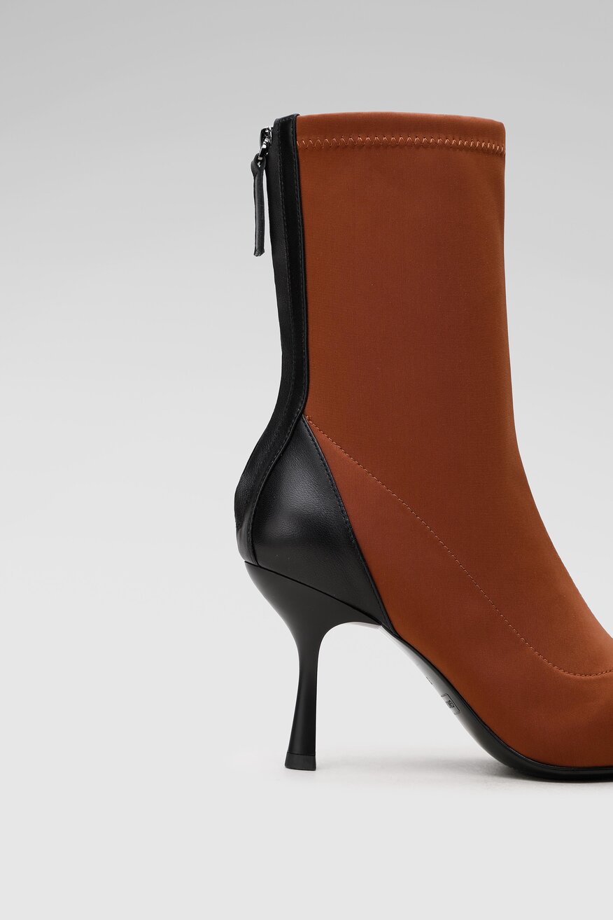 
                Gino Rossi - Botki wysokie na szpilce - 5904248297428