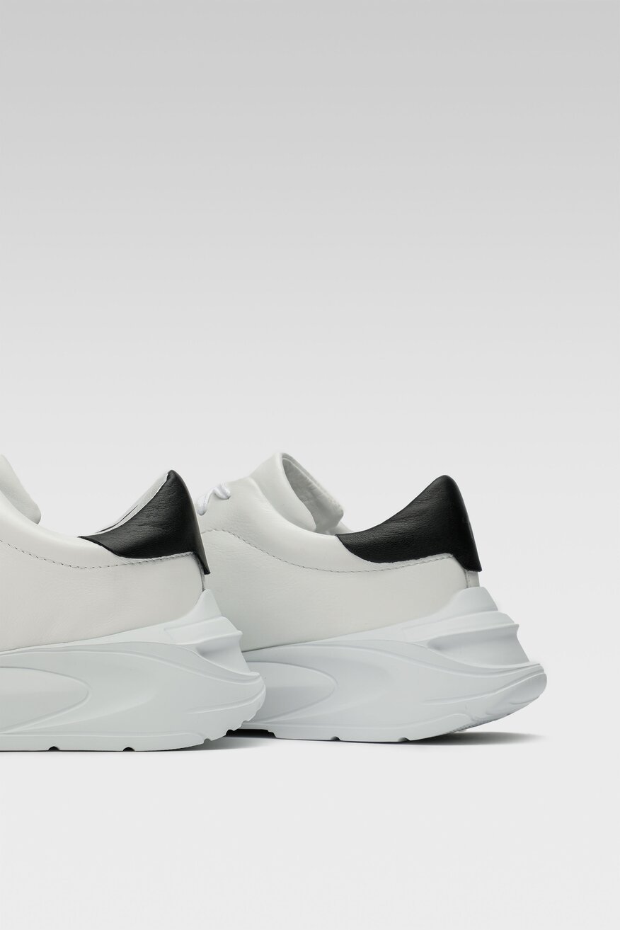 
                Togoshi - Półbuty skórzane na grubej podeszwie - 5904248512781