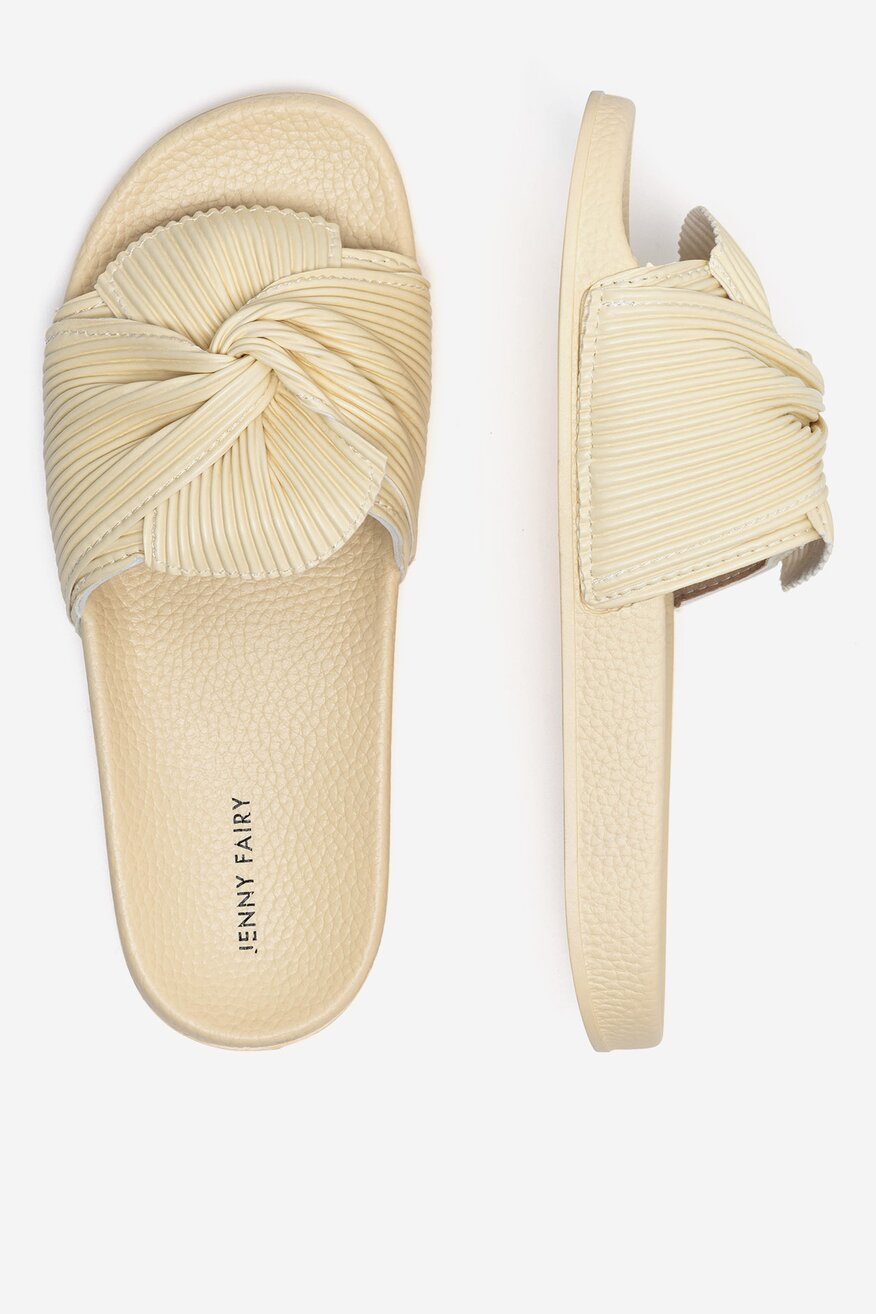 
                Șlapi pentru bazin Jenny Fairy GALBEN - 5905588637936