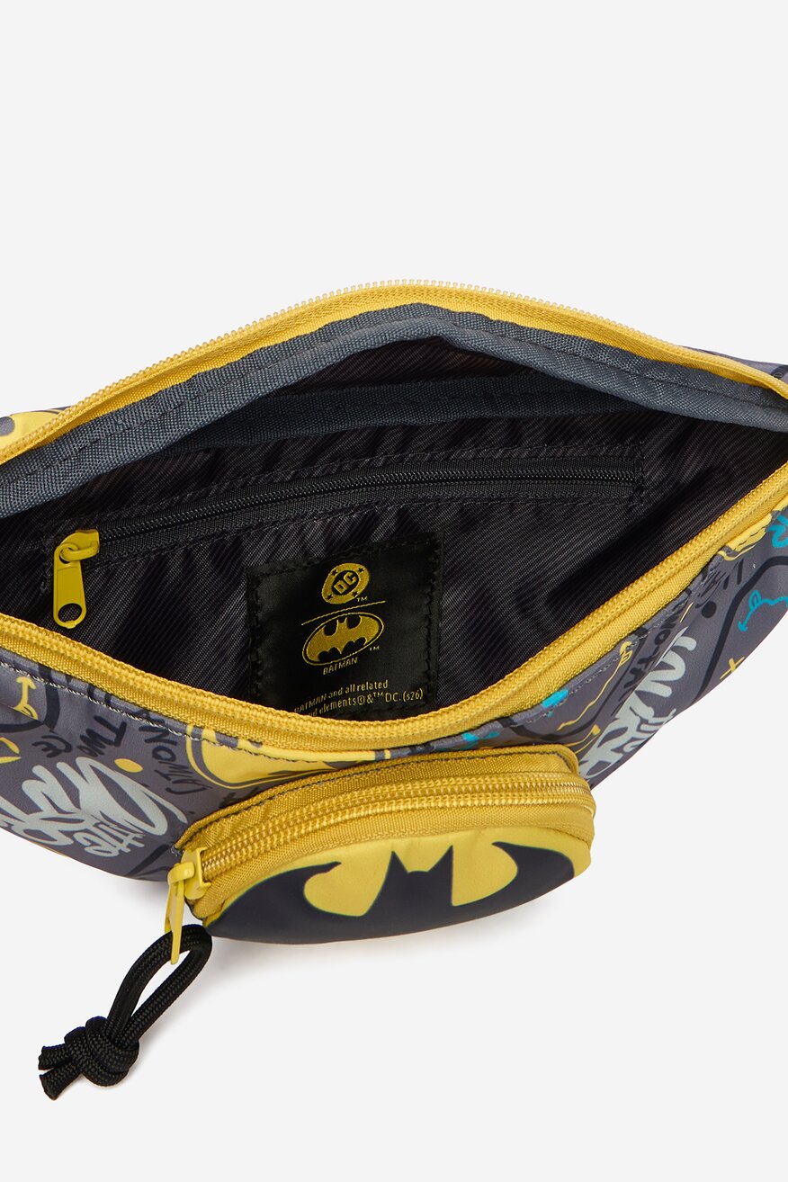 
                        Дамска чанта Batman CEO-ACCCS-SS26-228WBBAT СИВ - 5906751995136
