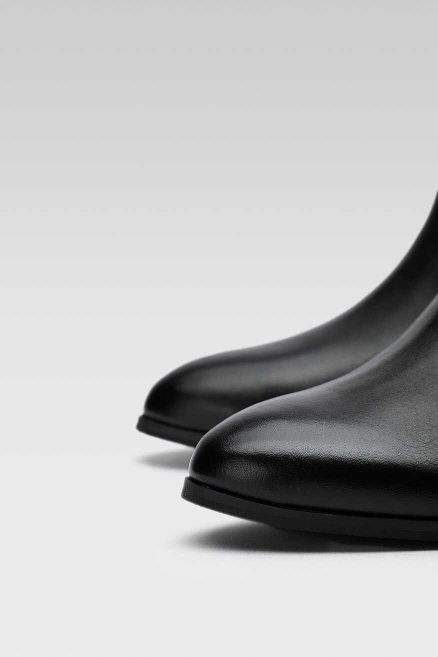 
                Lasocki - Botki skórzane na słupku - 5904862108810