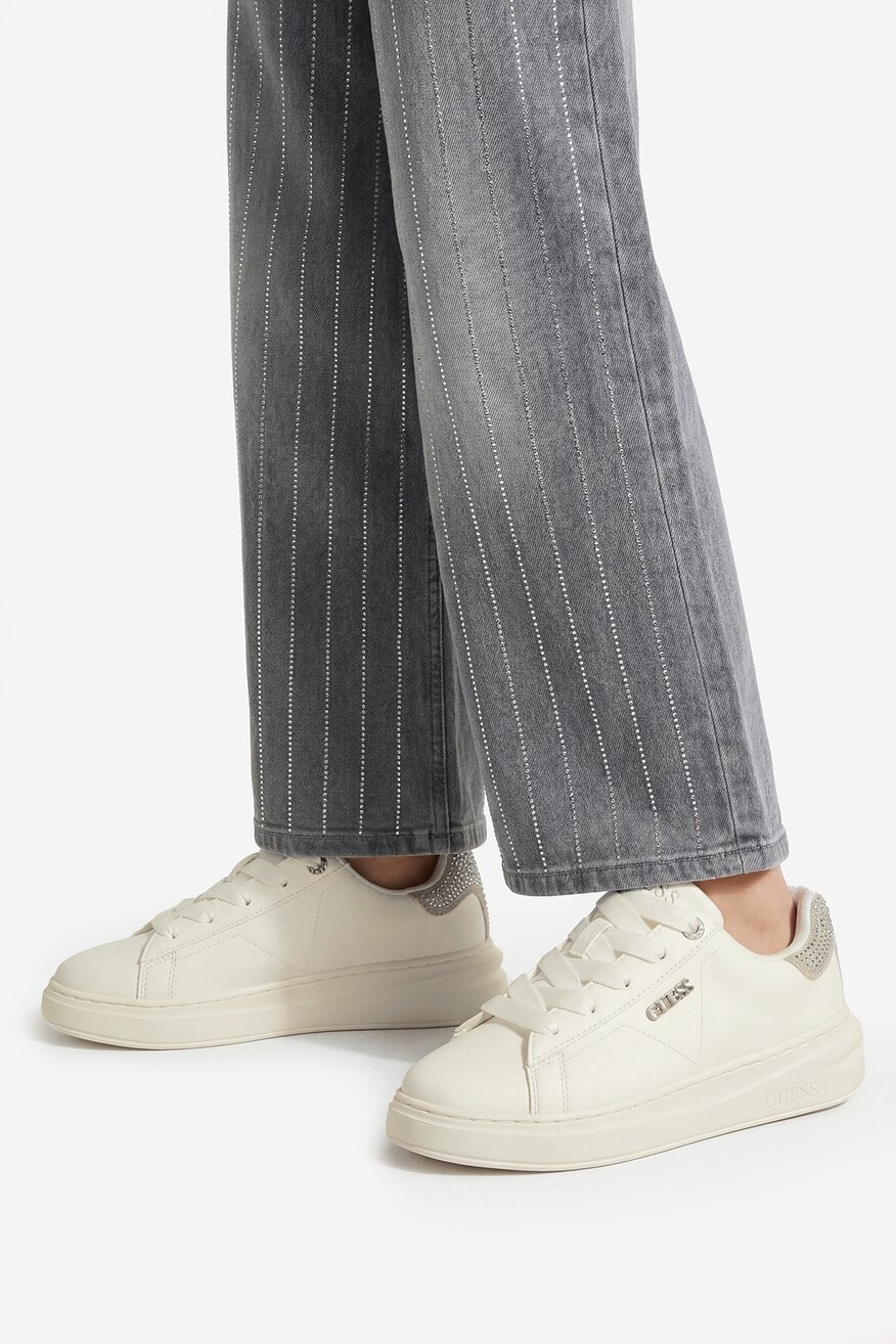 
                GUESS - Sneakersy - 5906751887257