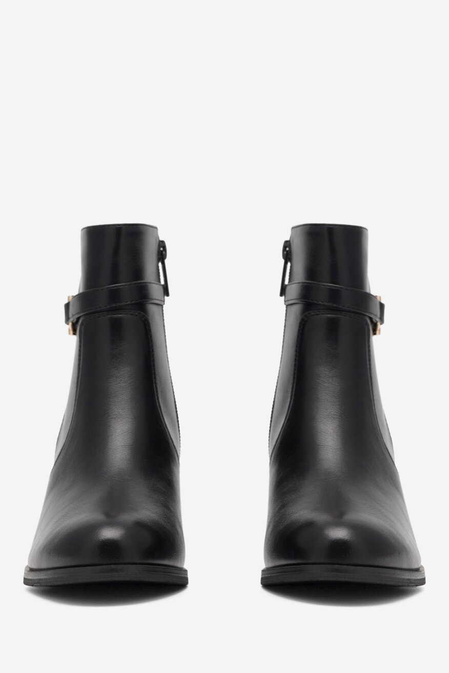 Clara Barson - Botki na słupku - 5904862961811