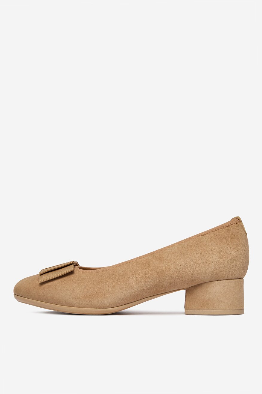 
                Körömcipő Lasocki BÉZS - 5906751611029