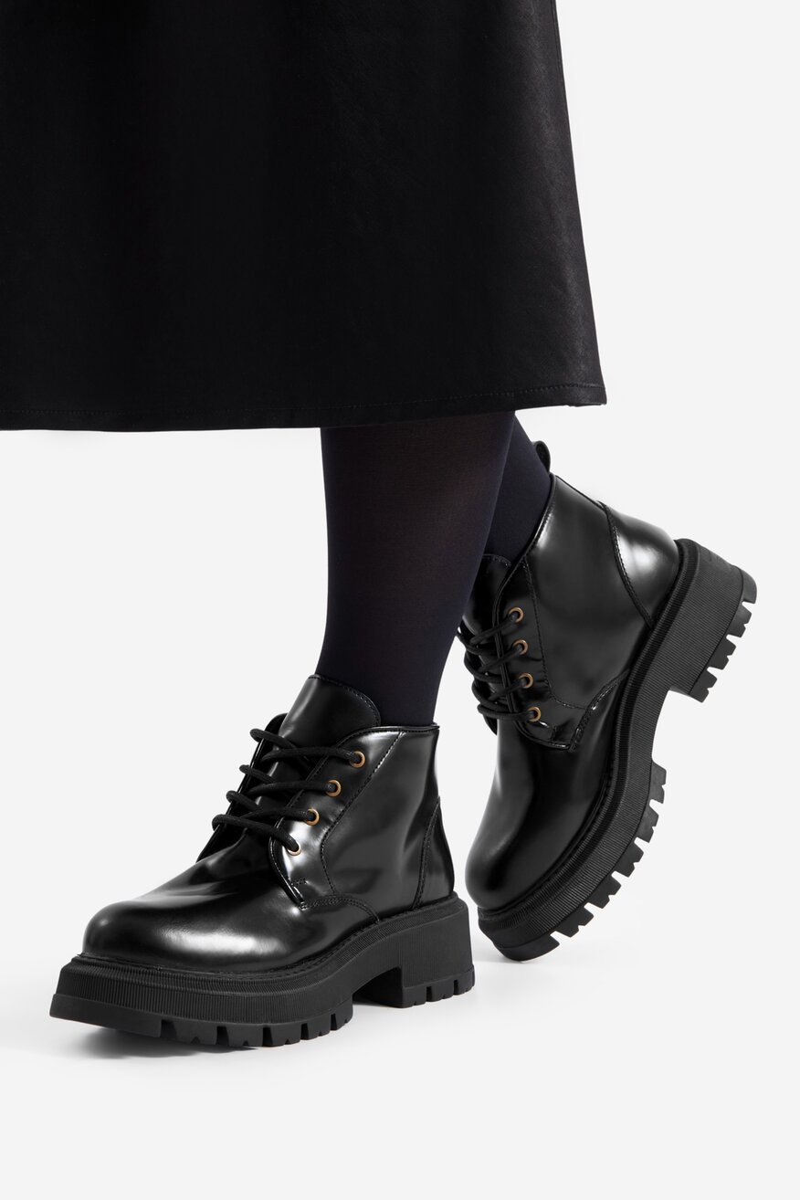 
                Duboke cipele Badura CRNA - 5905588856399