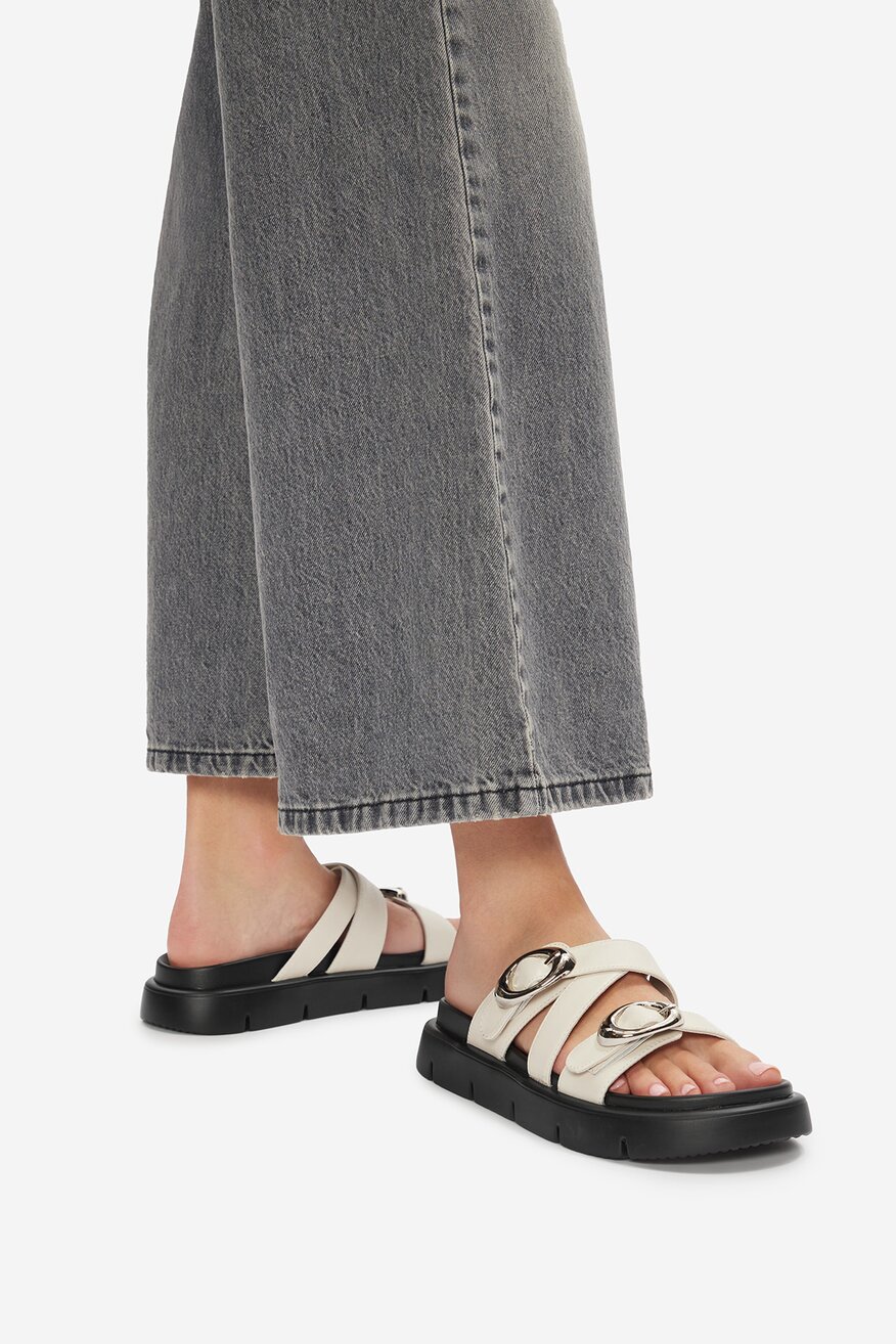 
                Badura - Klapki skórzane - 5903419785191