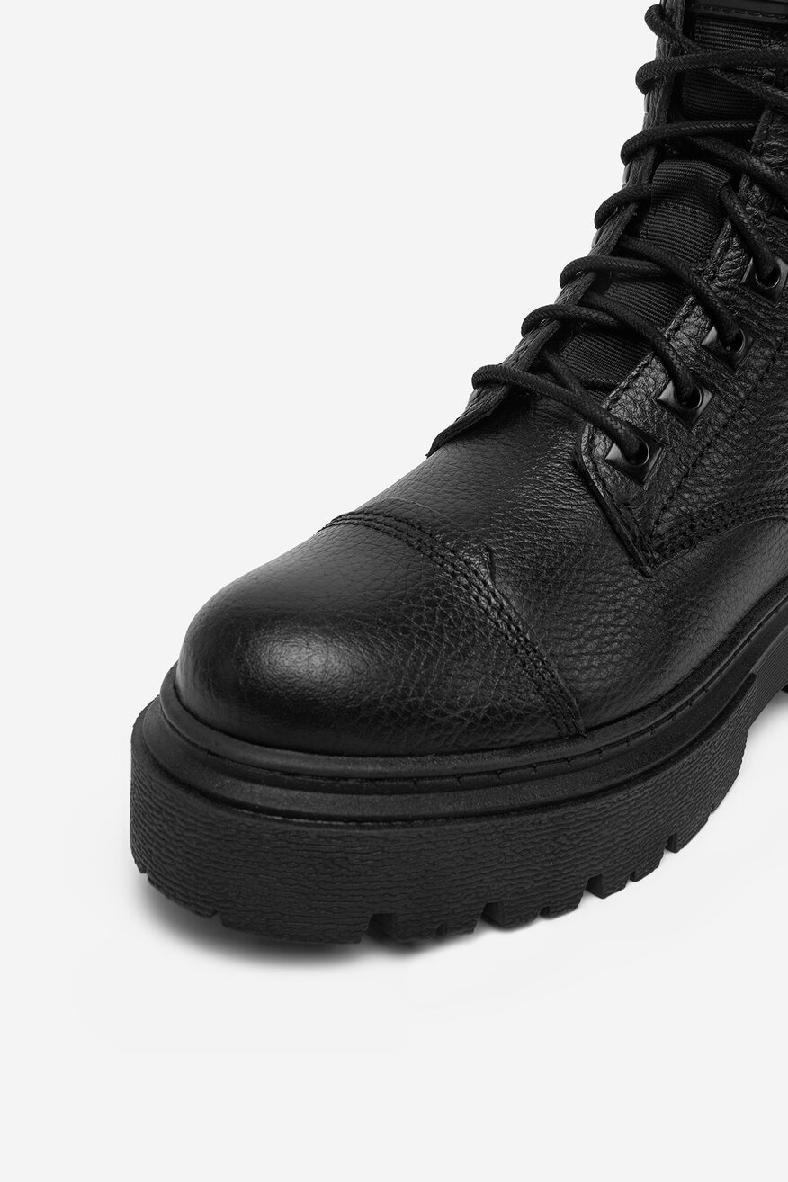 
                Csizma G-STAR RAW FEKETE - 5906751372081