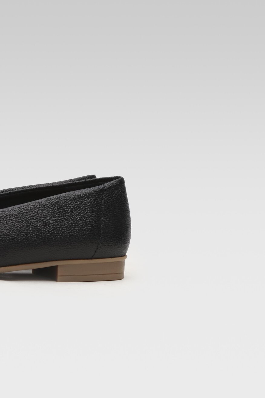 
                Sarah Karen - Mokasyny skórzane - 5904862756431