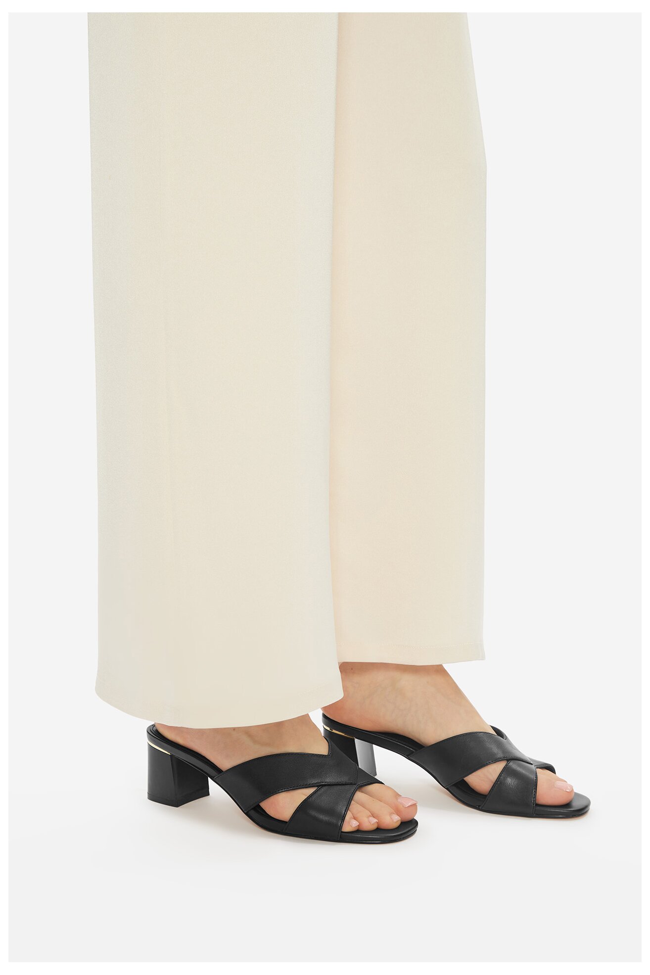 Șlapi Lasocki WYL3454-11Z NEGRU