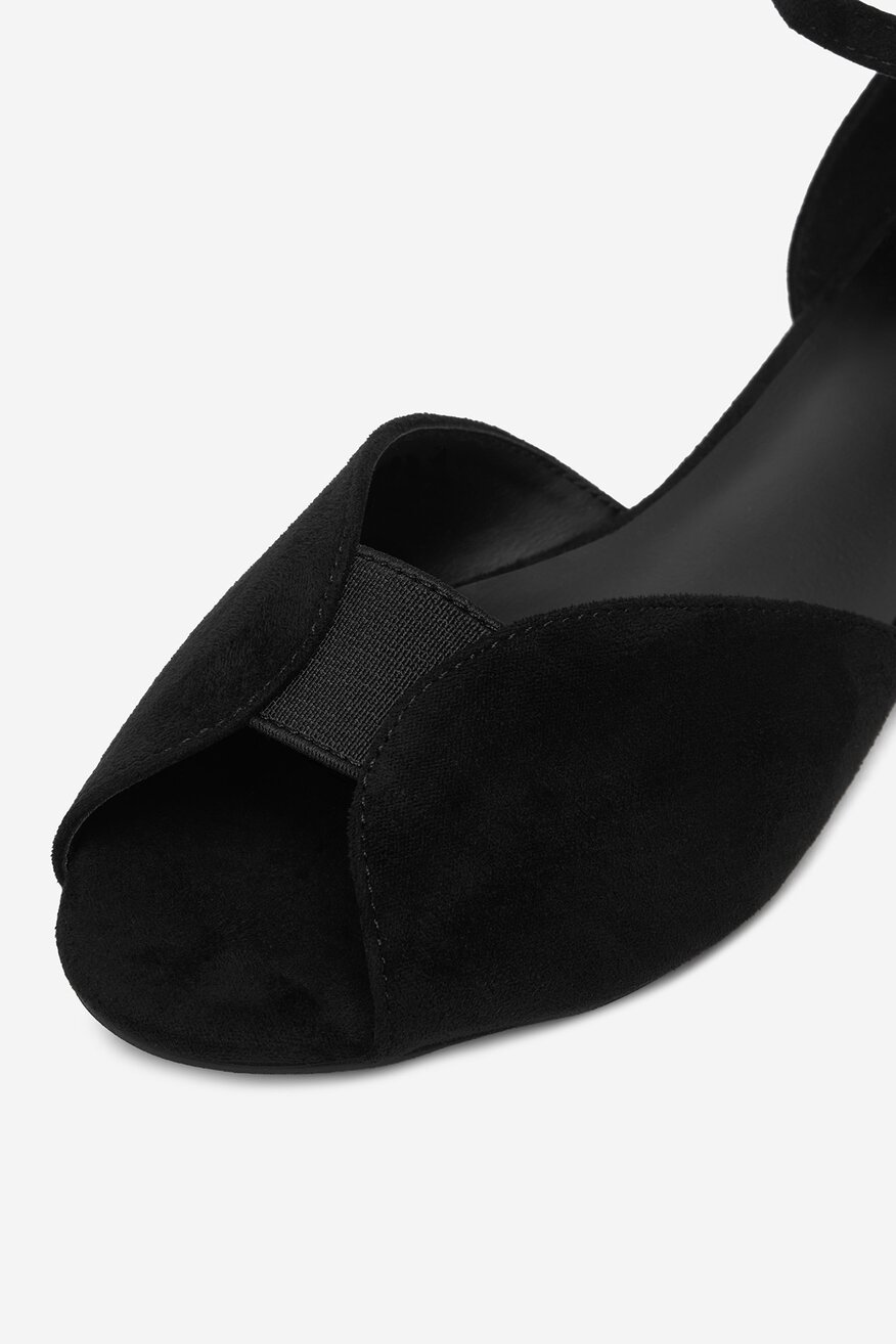 
                Сандалі Jenny ЧОРНИЙ - 5906751806180