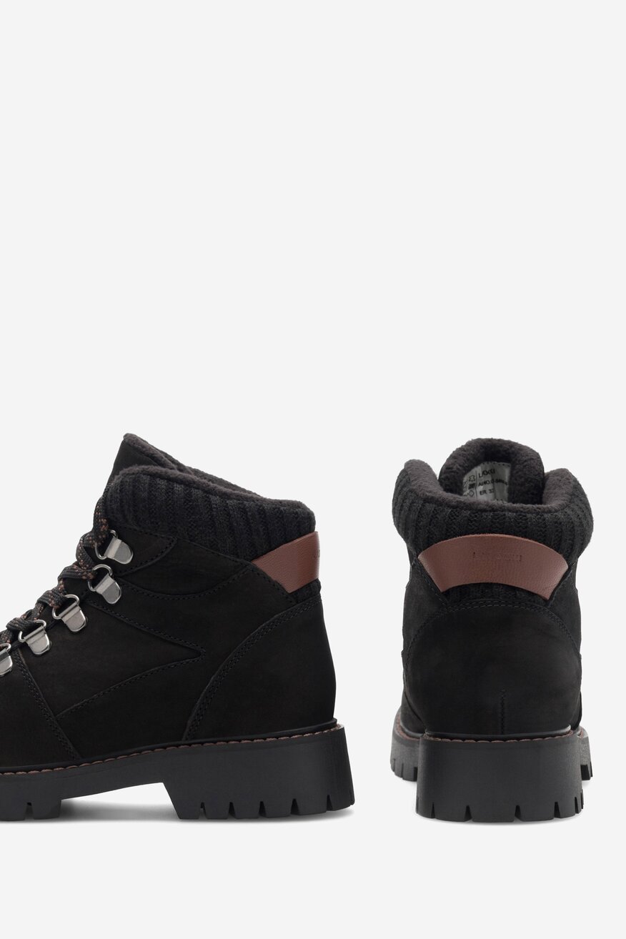 Šněrovací vyšší obuv Lasocki Young ČERNÁ - 5905588186410