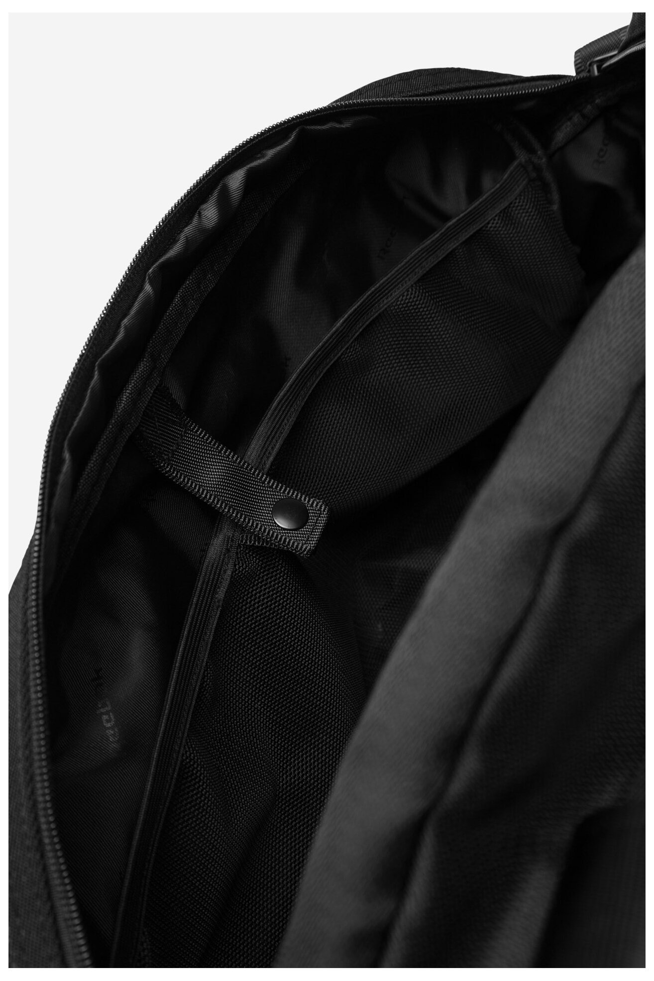 Чанта за пътуване Reebok RBK-020-CCC-05 ЧЕРЕН