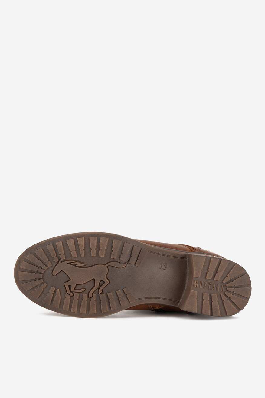 
                Csizma Mustang BARNA - 5905588860457