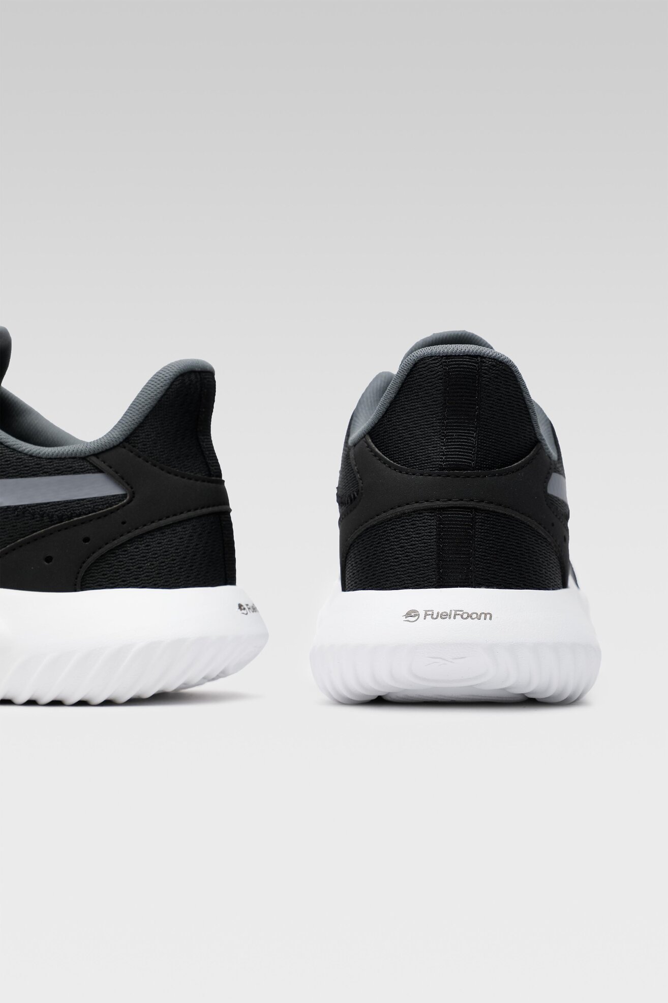 Sportcipő Reebok ENERGYLUX 3 GY7757 FEKETE