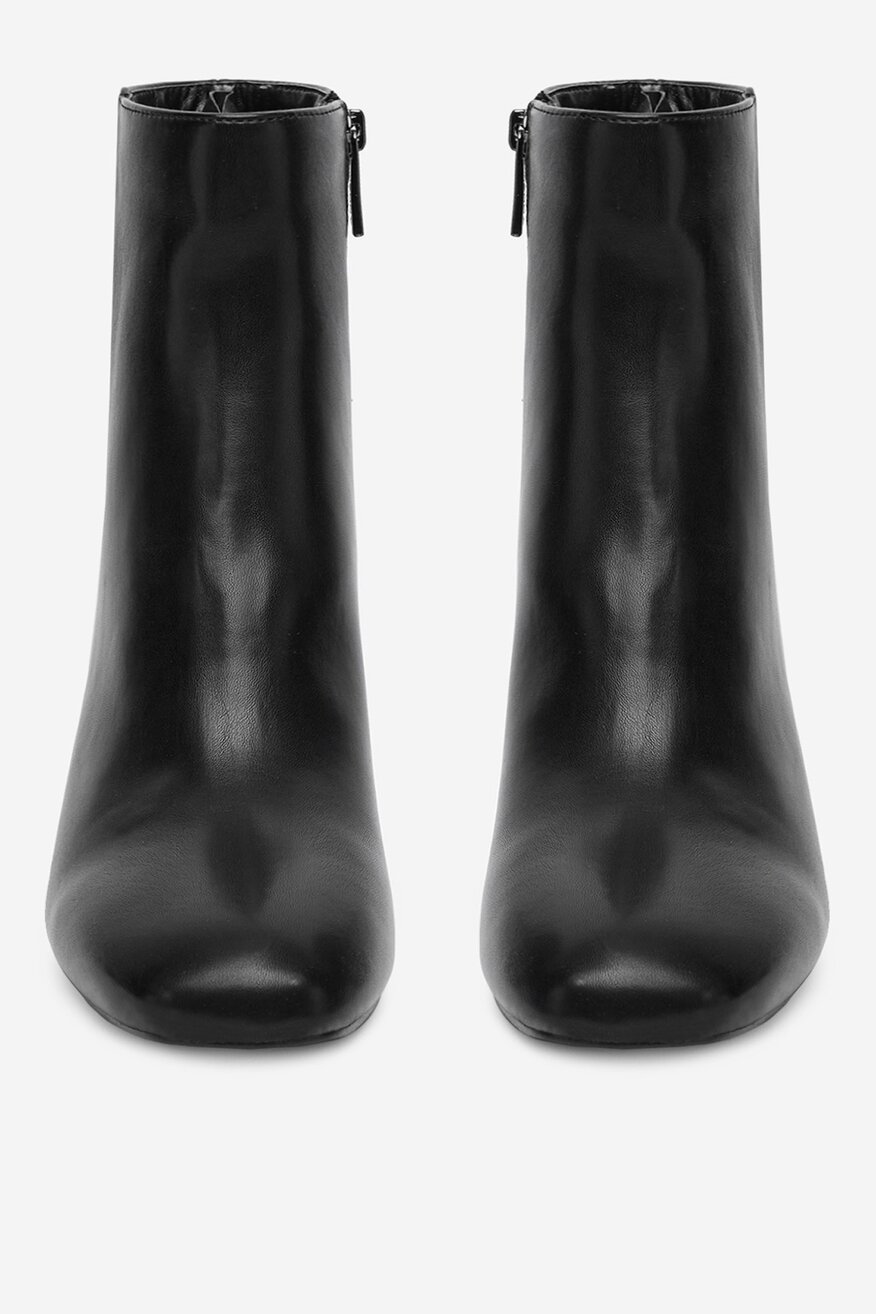 
                Kratke čizme Jenny CRNA - 5906751384497