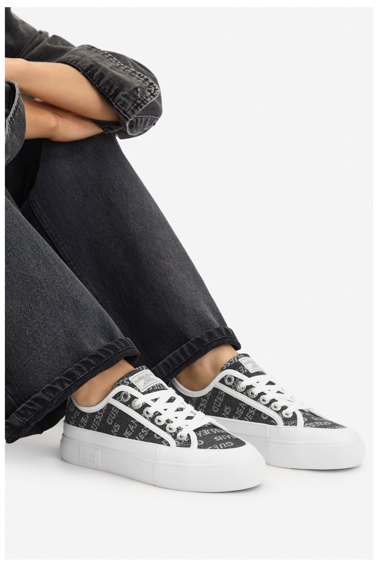 Півкеди GUESS JEANS CWBEO-GJ13456 ЧОРНИЙ