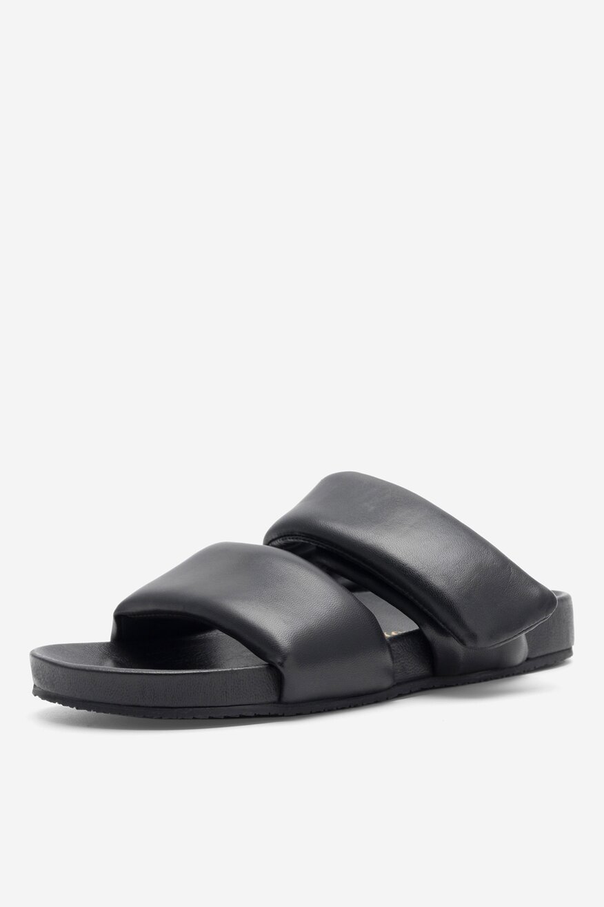 
                RAGE AGE - Skórzane klapki czarne - 5904862670102