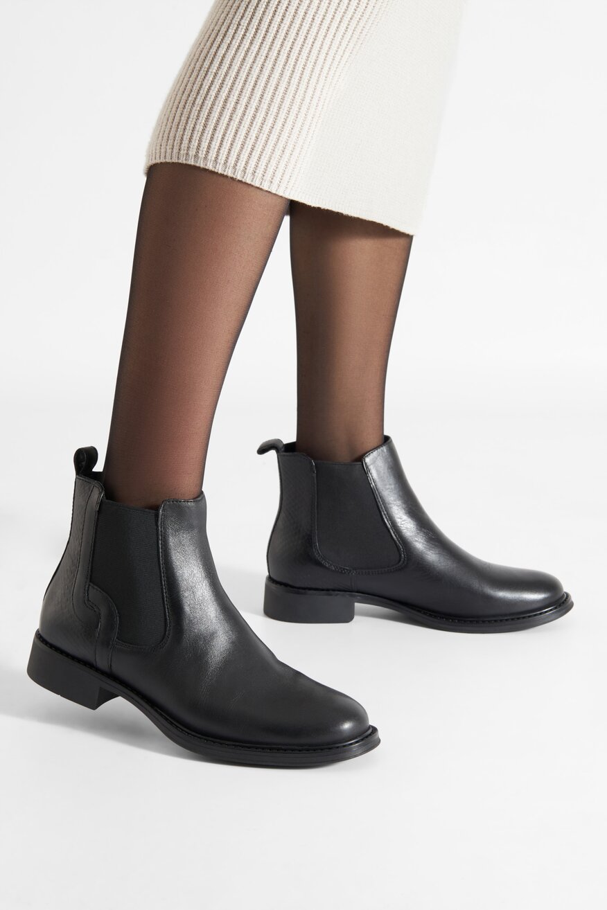 
                Ghete Lasocki NEGRU - 5905588136538