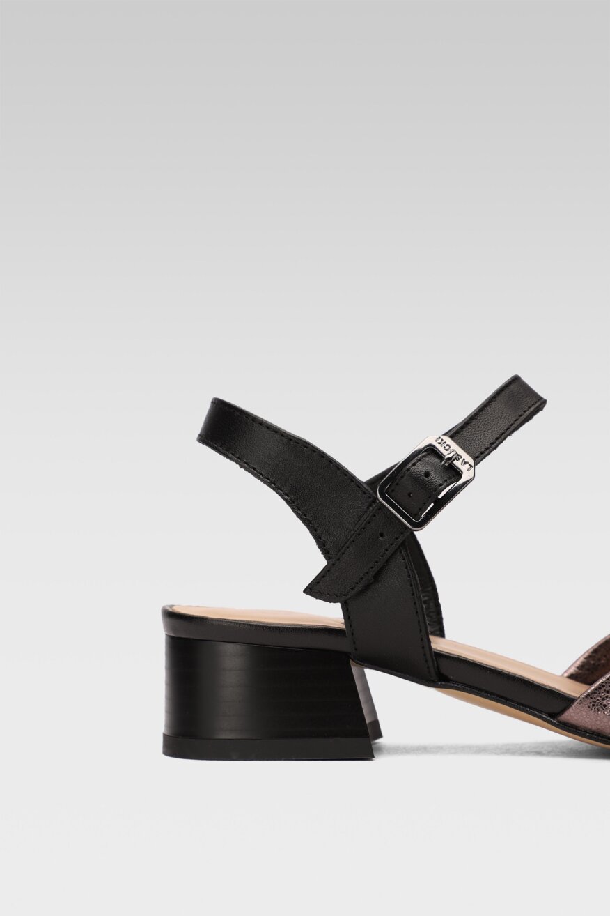 
                Lasocki - Skórzane sandały czarne - 5903698690537