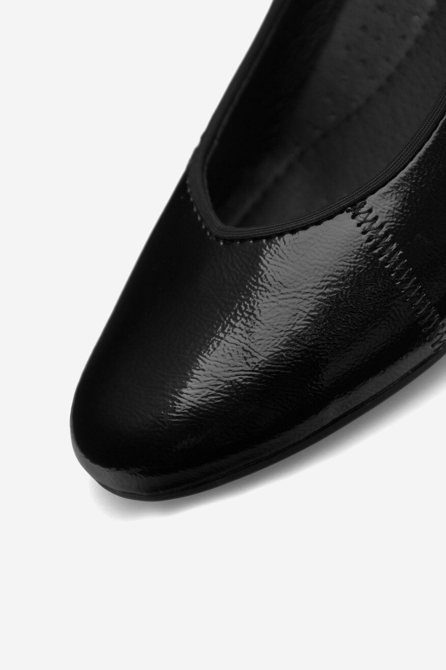 
                Lasocki - Czółenka na słupku - 5905588001867