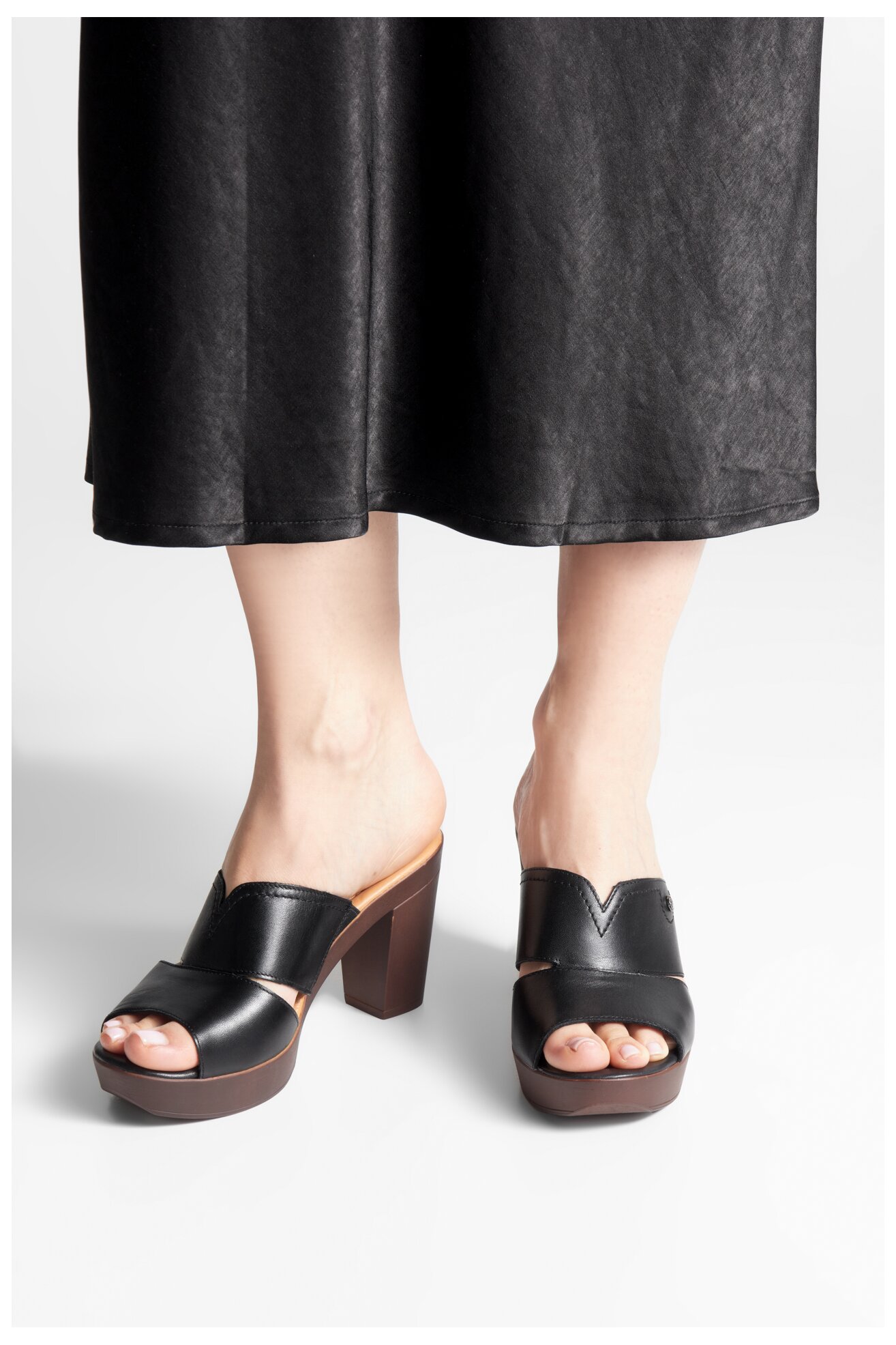 Șlapi Lasocki EST-2025-14 NEGRU