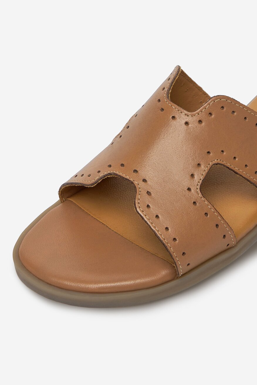 
                Шльопанець Lasocki ВЕРБЛЮЖИЙ - 5903698603674