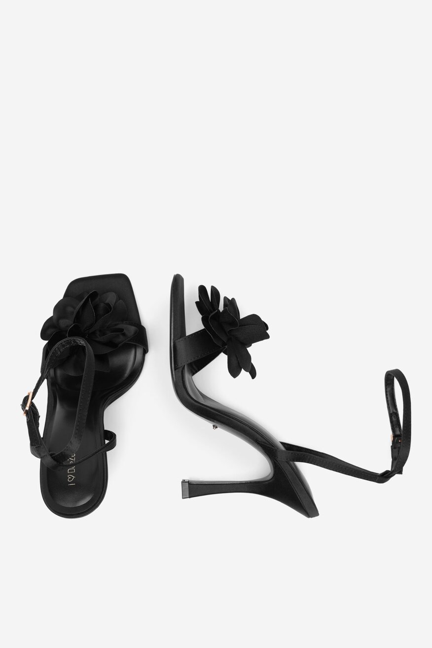 
                Sandale DeeZee NEGRU - 5904862892481