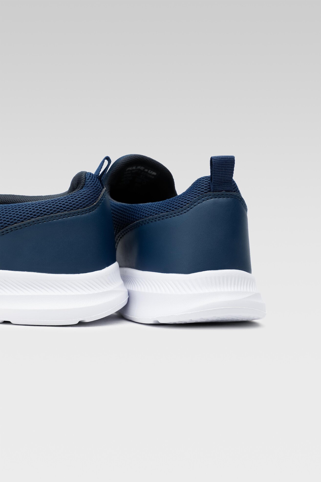 Obuwie sportowe PULSE UP MP72-22709P Granatowy