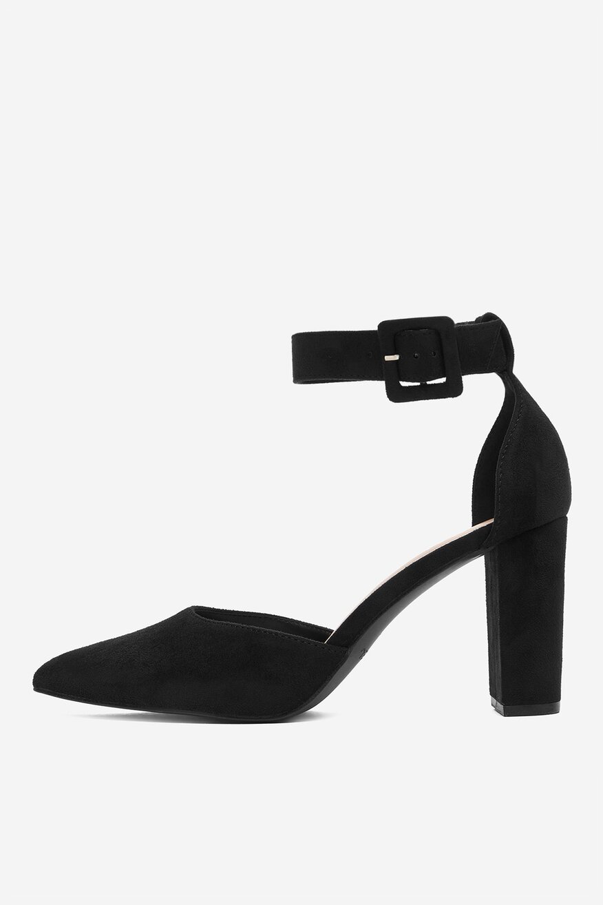 
                Körömcipő Jenny FEKETE - 5906751617533