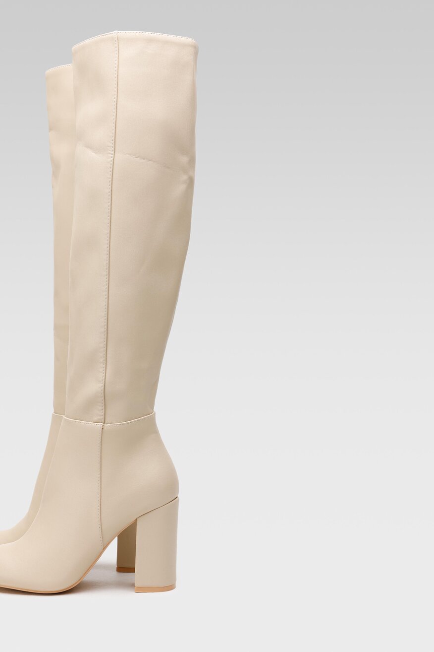 
                DeeZee - Kozaki na słupku - 5904862161570