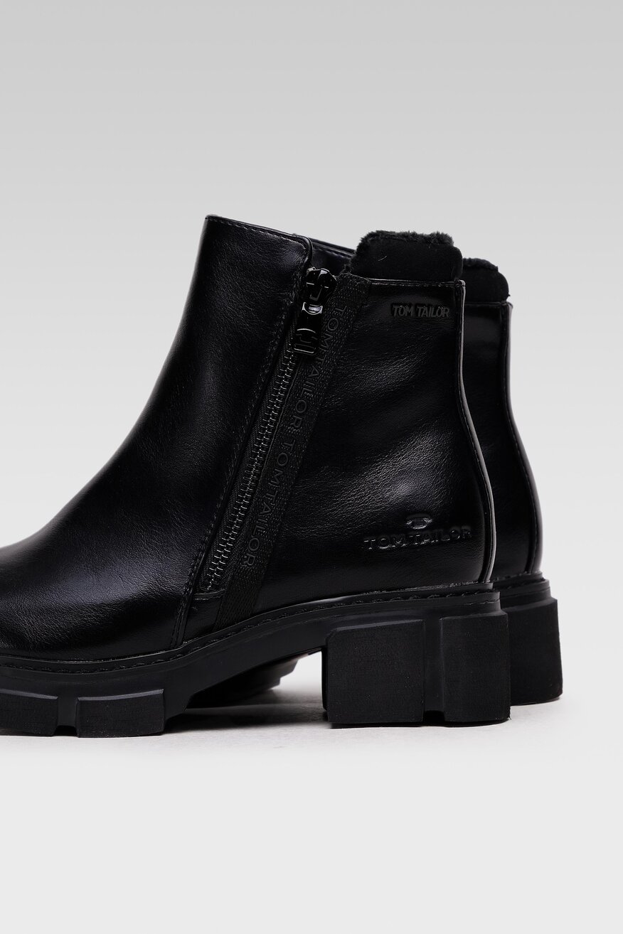 
                Tom Tailor - Botki czarne z suwakiem - 5904248089504