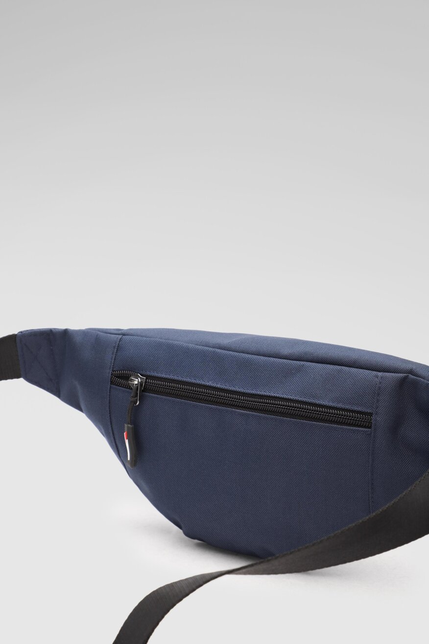 
                Sprandi - Saszetka nerka granatowa - 5903698272467