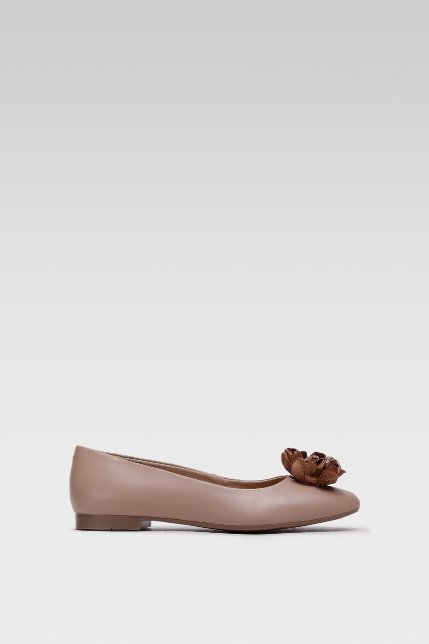 
                Lasocki - Skórzane baleriny z aplikacją - 5904248213107