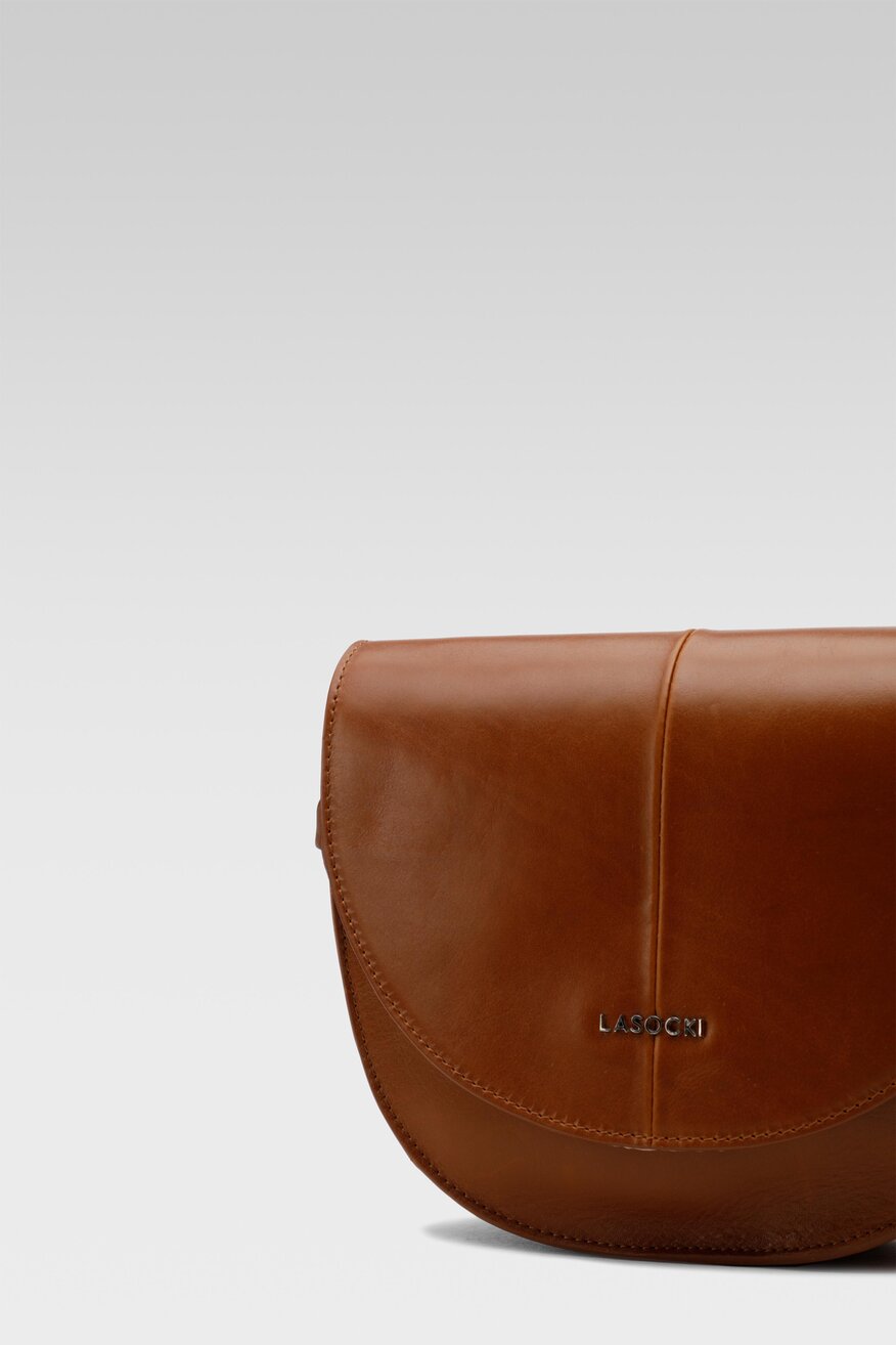 
                Lasocki - Torebka mała skórzana saddle bag - 5904862073026