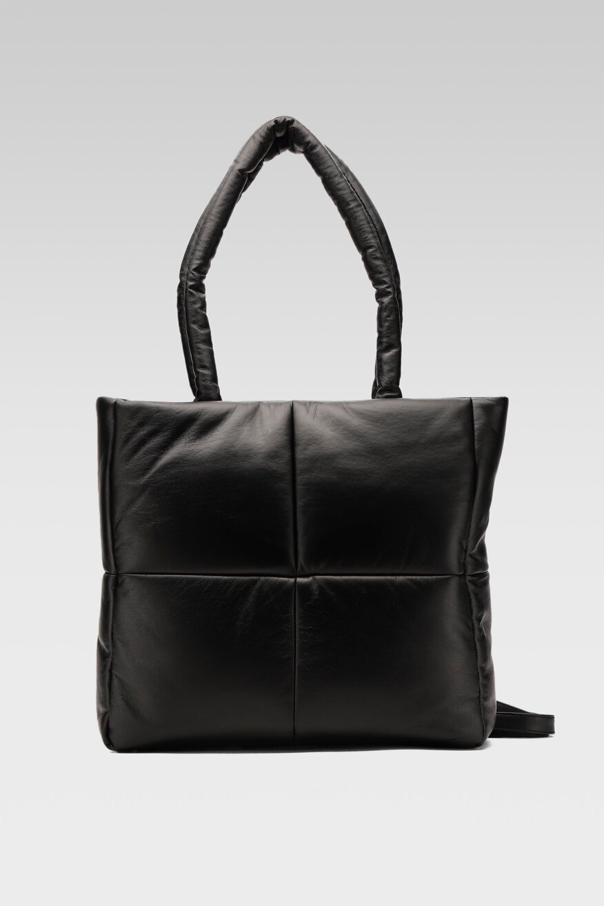 
                Дамска чанта Jenny Fairy ЧЕРЕН - 5903698801278