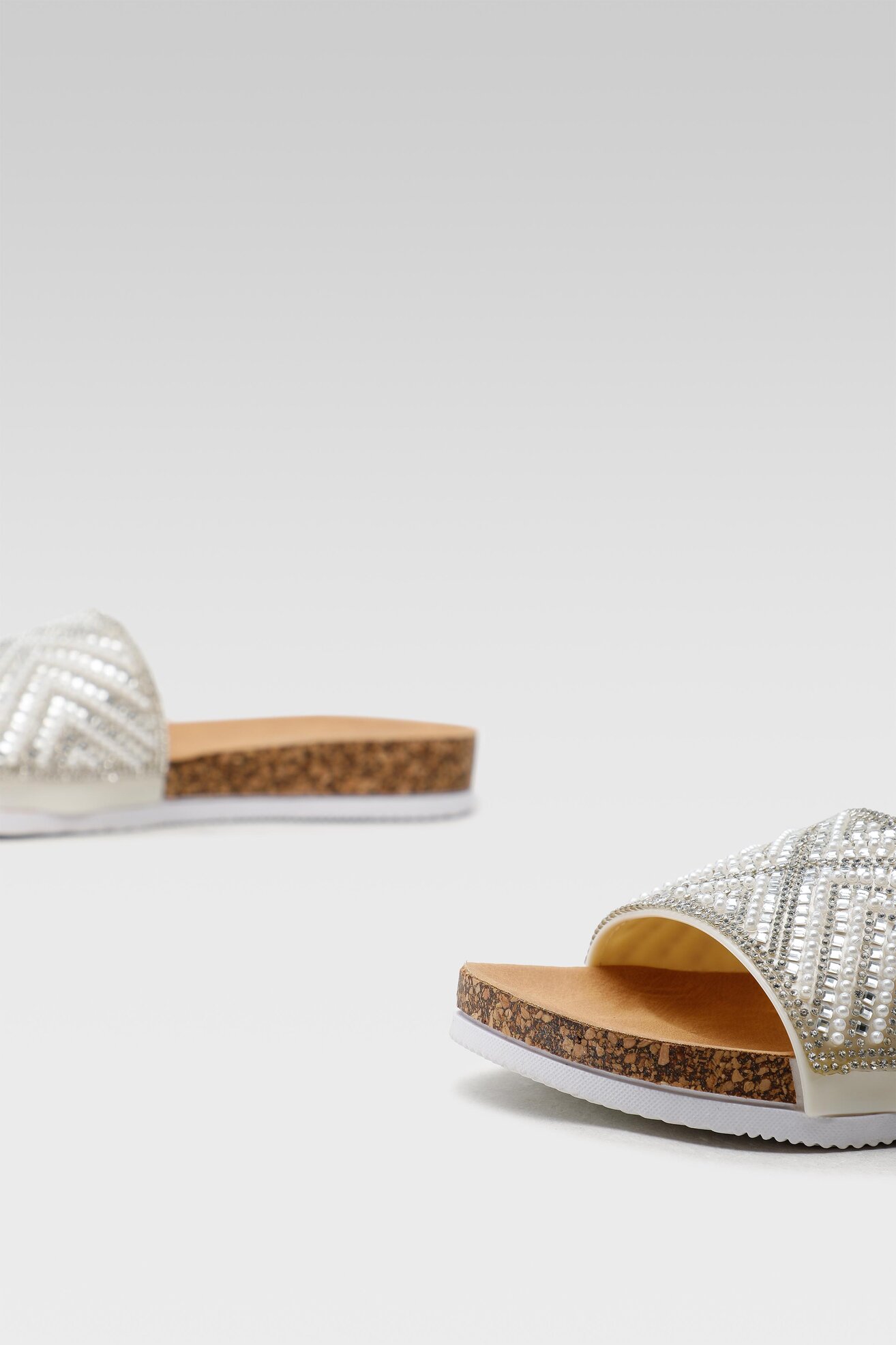 Klapki Bassano WSS20412-08 Biały