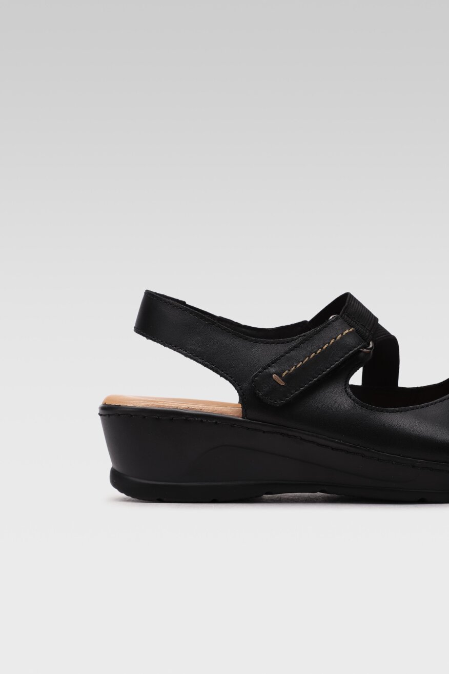 
                Sandale Go Soft CRNA - 5903698641591