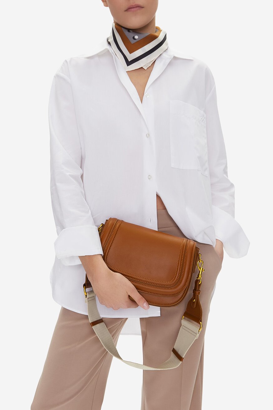 
                Сумка З Ремінцем DeeZee КОРИЧНЕВИЙ - 5904410892871